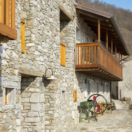 アパート Locazione Turistica Casa Ursic - Nat530 Stregna
